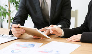 交通事故の慰謝料はいくらもらえる!?